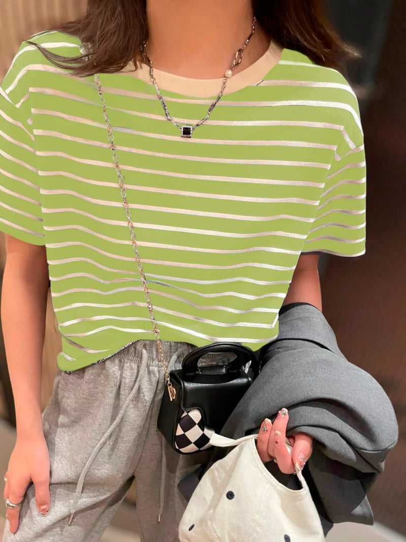 T-Shirt Listrada EasyStyle – Conforto e Leveza em Cada Look