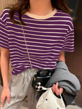 T-Shirt Listrada EasyStyle – Conforto e Leveza em Cada Look