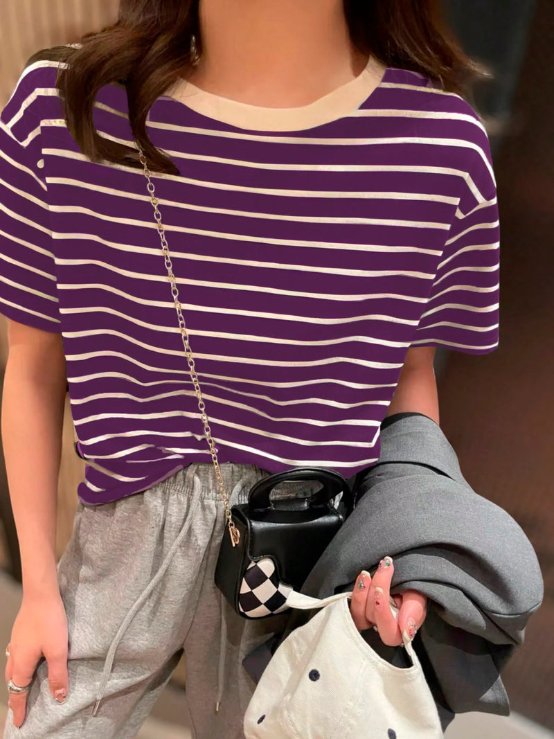 T-Shirt Listrada EasyStyle – Conforto e Leveza em Cada Look