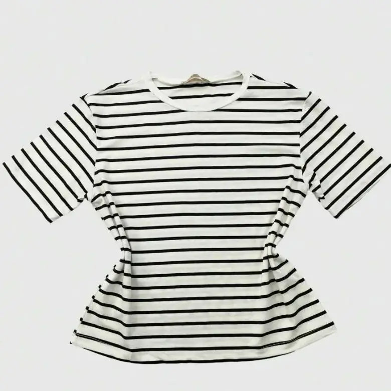 T-Shirt Listrada EasyStyle – Conforto e Leveza em Cada Look